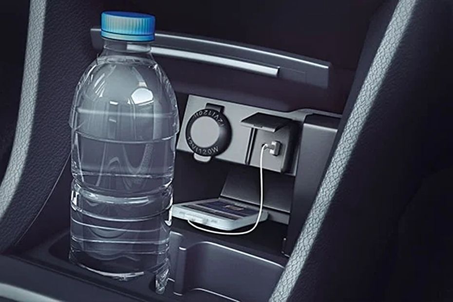 Suzuki Ciaz Power Accessories Outlet View Power Accessories Outlet View of Suzuki Ciaz