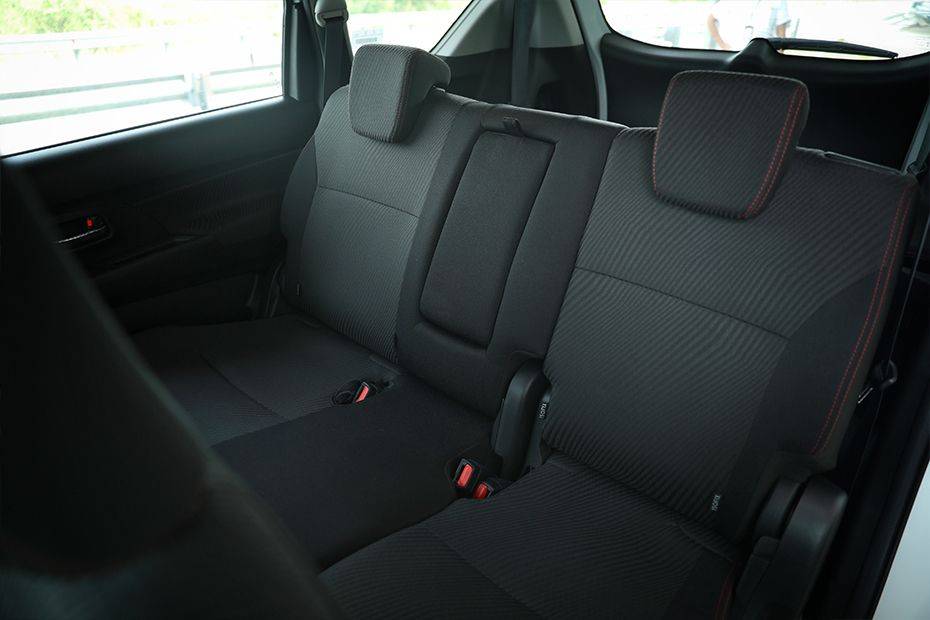 Suzuki Ertiga Hybrid Rear Seats Suzuki Ertiga Hybrid Rear Seats