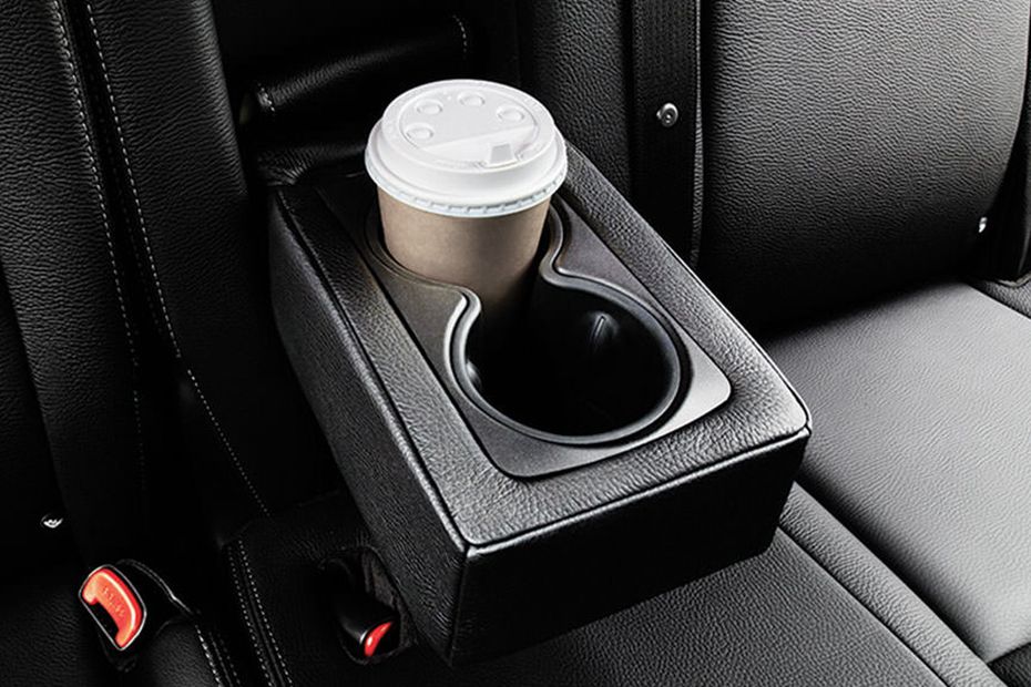 Captiva (2007-2018) Cup Holder Side View
