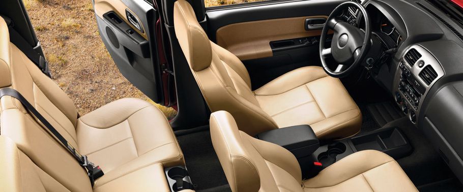 Chevrolet Colorado (2012-2015) Front And Rear Seats Together
