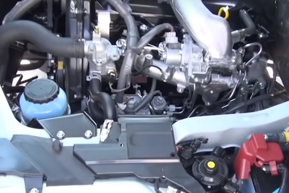 Toyota Hiace LXV Engine