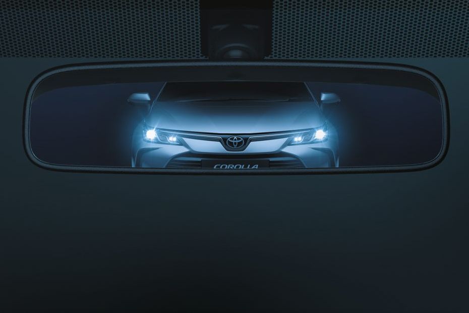 Toyota Corolla Altis Courtesy Lamps