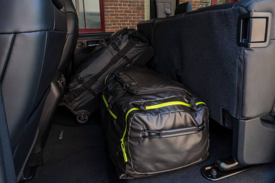 Folding Seats of Toyota Tundra Folding Seats of Toyota Tundra