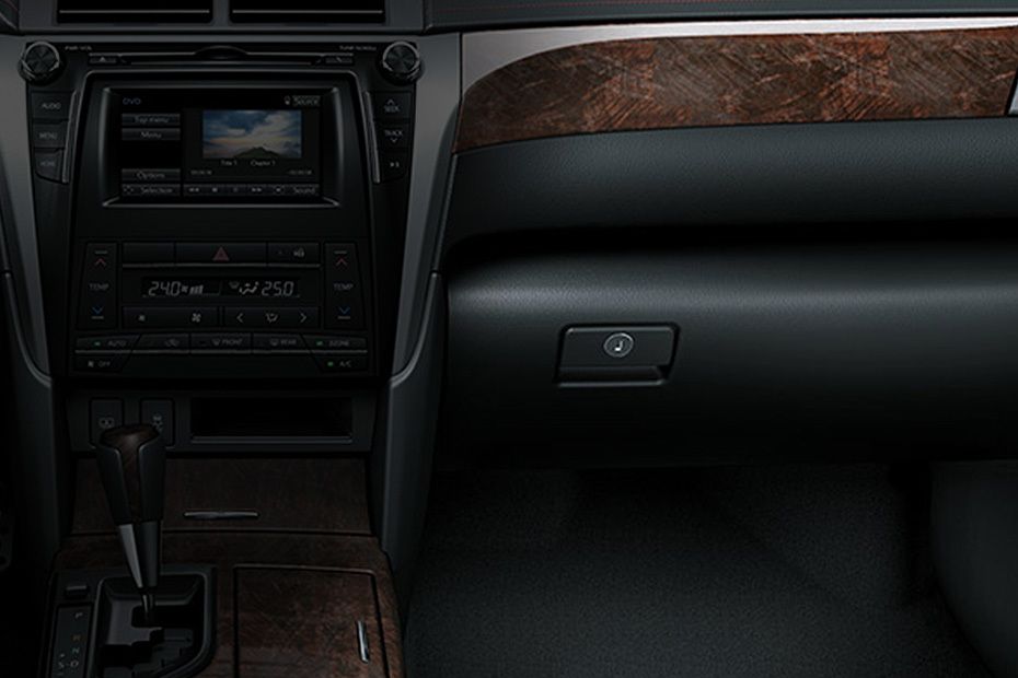 Toyota Camry (2015-2018) Glove Box