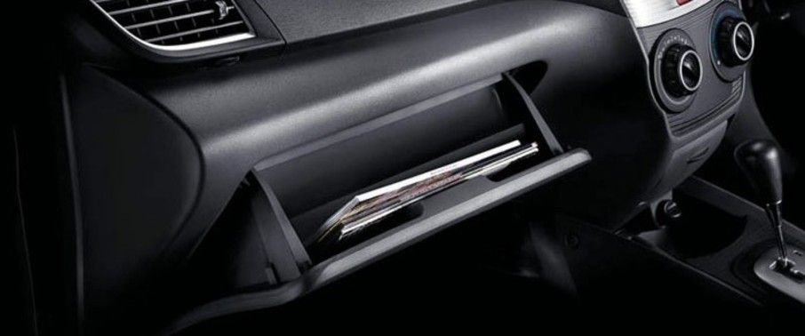 Toyota Avanza (2011-2015) Glove Box Open Toyota Avanza (2011-2015) Glove Box Open