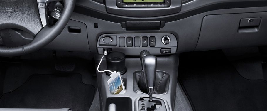 Power Accessories Outlet View of Toyota Hilux (2005-2015)
