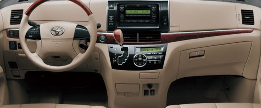 Toyota Previa (2011-2017) Dashboard View