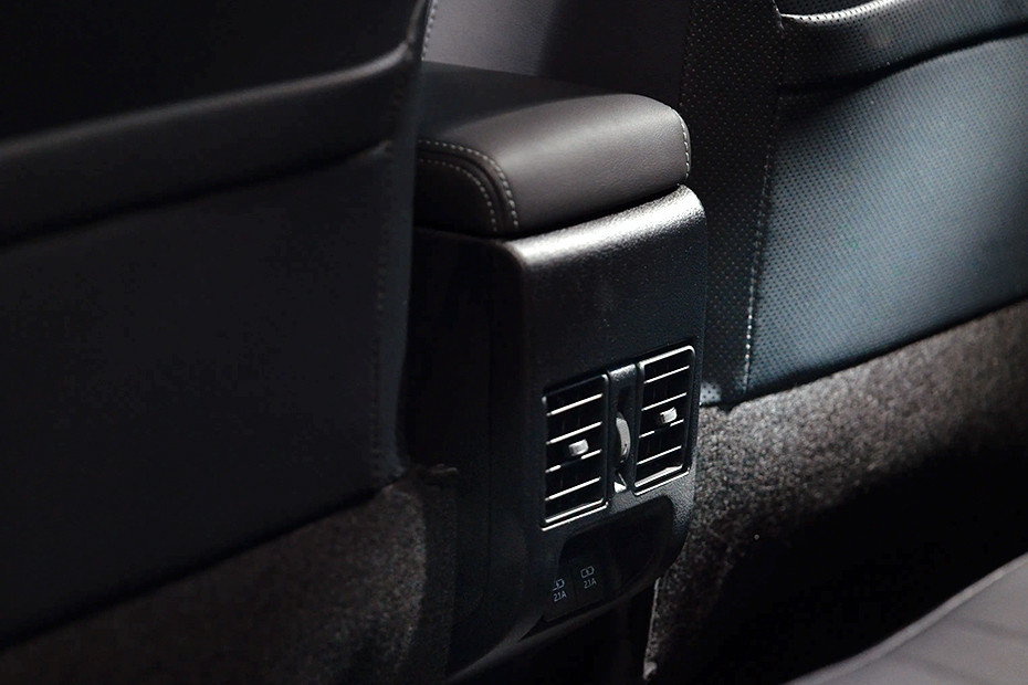 Ativ Rear AC Controls