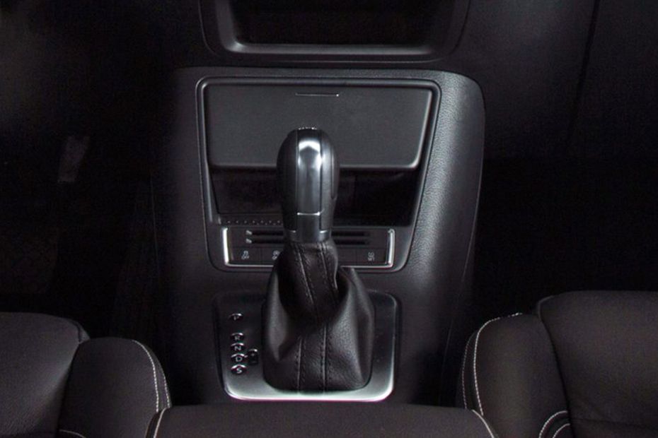 Volkswagen Tiguan Gear Shifter