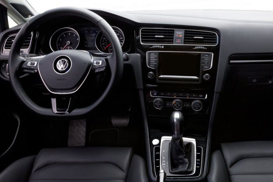 Volkswagen Golf GTS Dashboard View