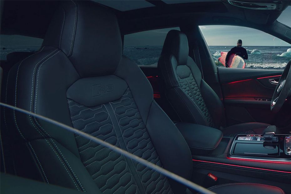 RS Q8 Front Seats
