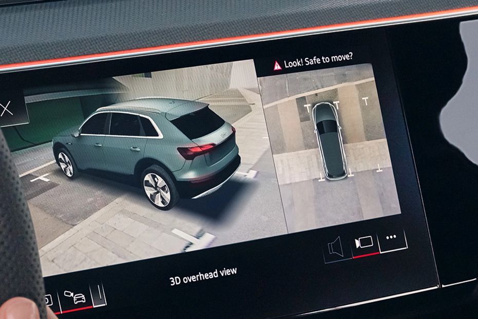 Q8 E-tron Parking Assist Q8 E-tron Parking Assist