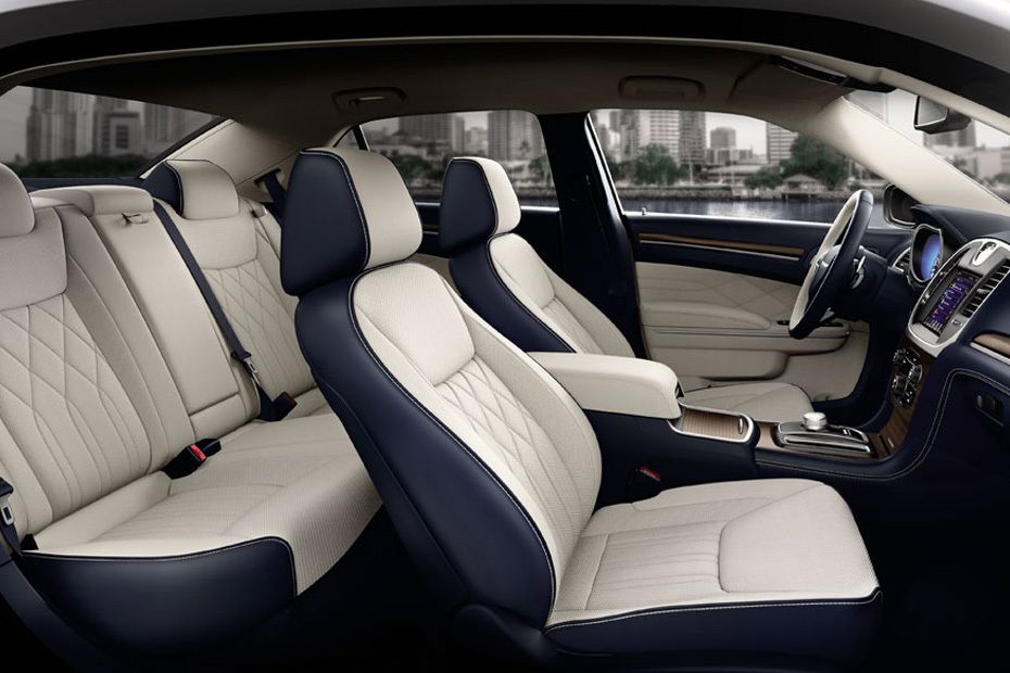 Chrysler 300C 2023 Interior & Exterior Images, Colors & Video Gallery