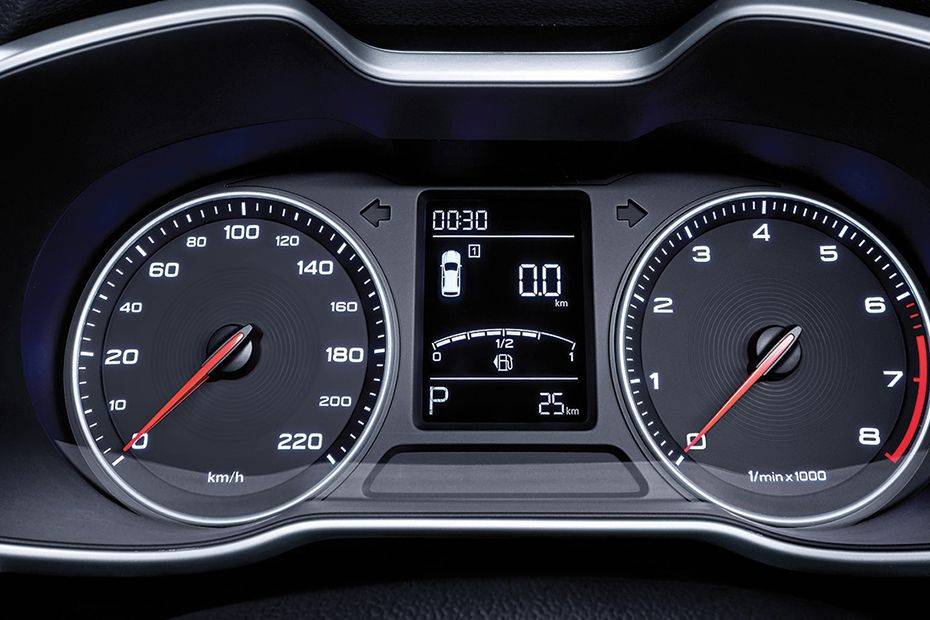 MG ZS Tachometer