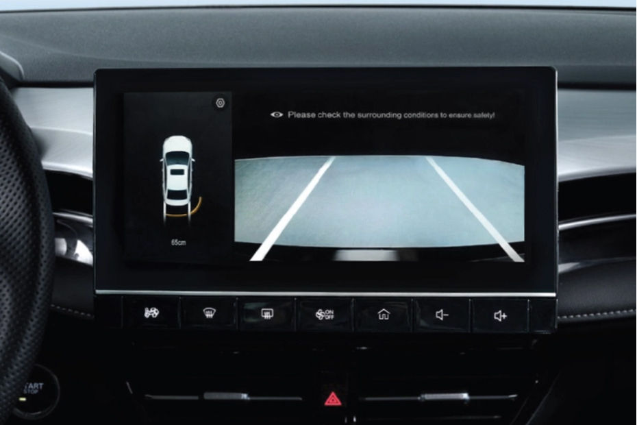MG 5 Prestige Parking Camera Display