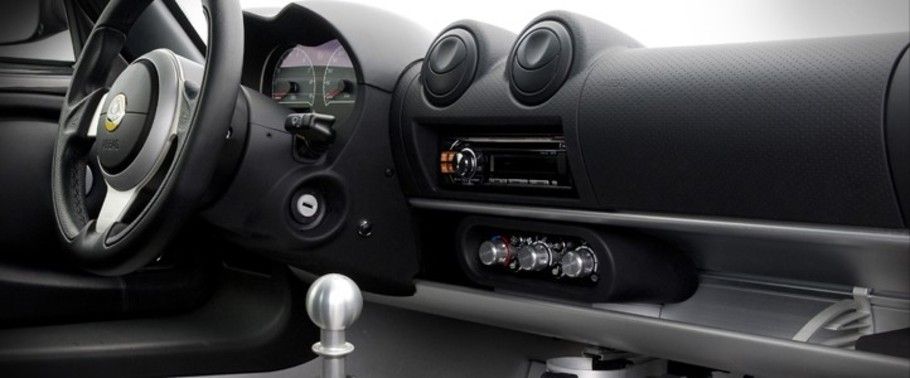 Dashboard View of Exige S Roadster
