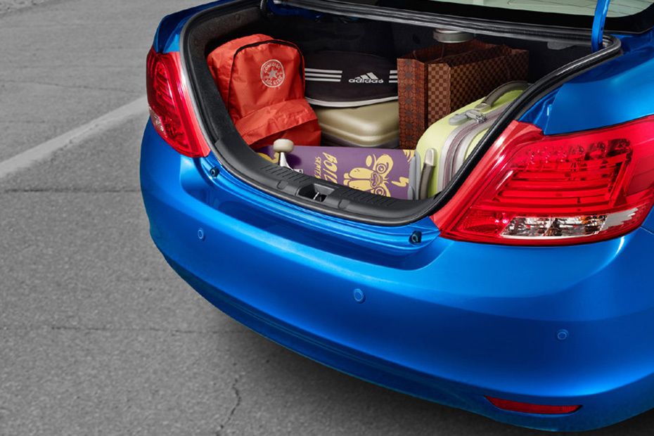 BYD F5 Storage Closer View BYD F5 Storage Closer View