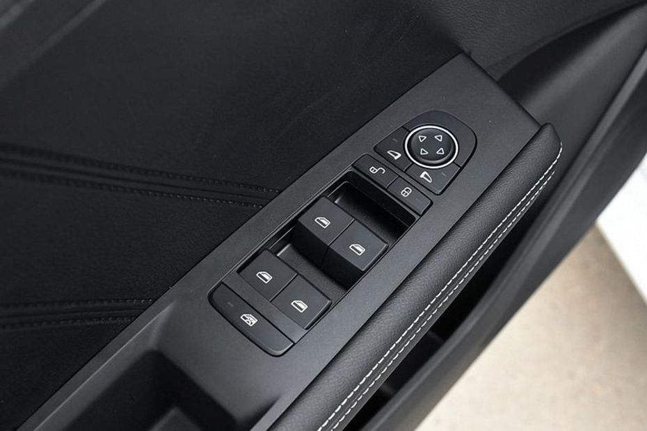 BYD E3 Drivers Side In Side Door Controls