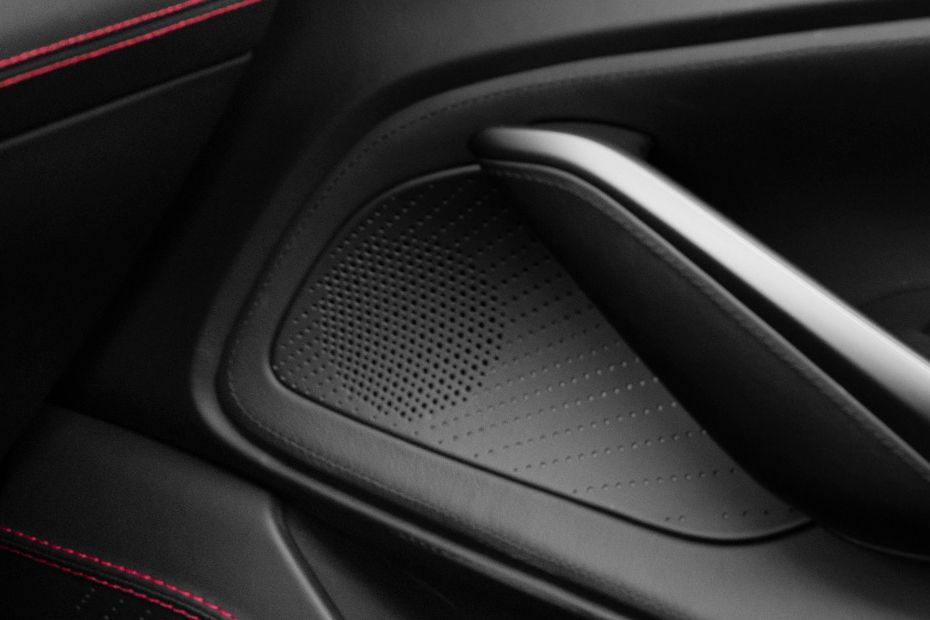 Aston Martin DBX Speakers View