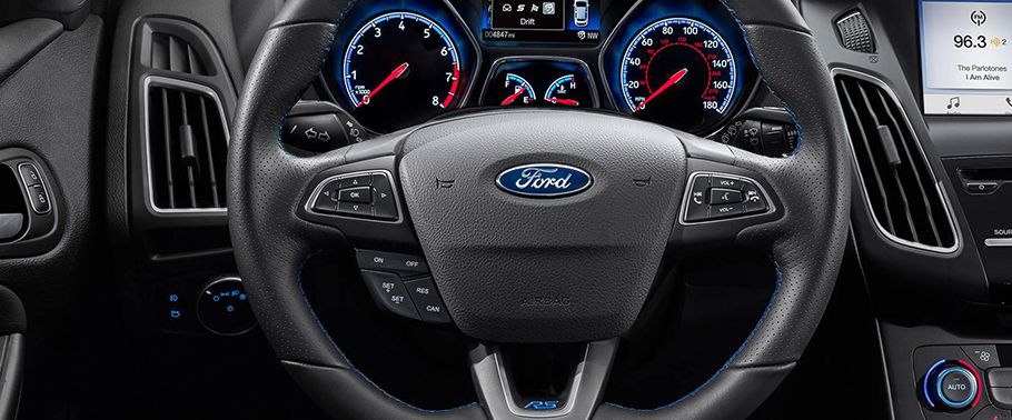 Ford Focus RS 2018 Multi Function Steering