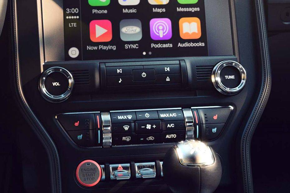Front AC Controls of Ford Mustang Front AC Controls of Ford Mustang