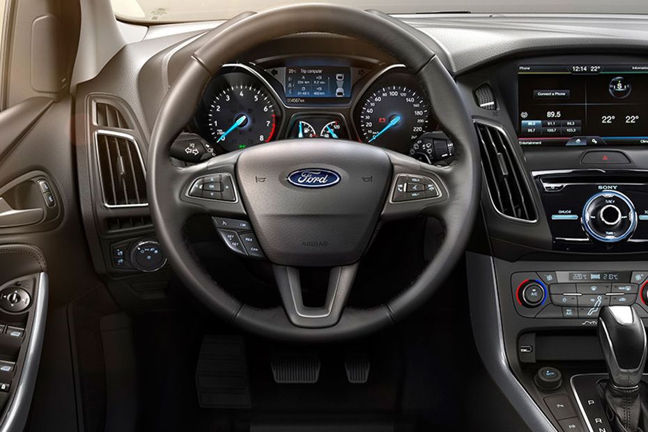 Ford Focus Hatchback (2005-2019) Steering Wheel
