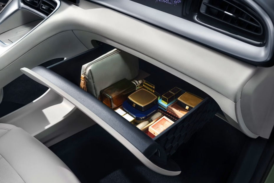 Geely EX2 Glove Box