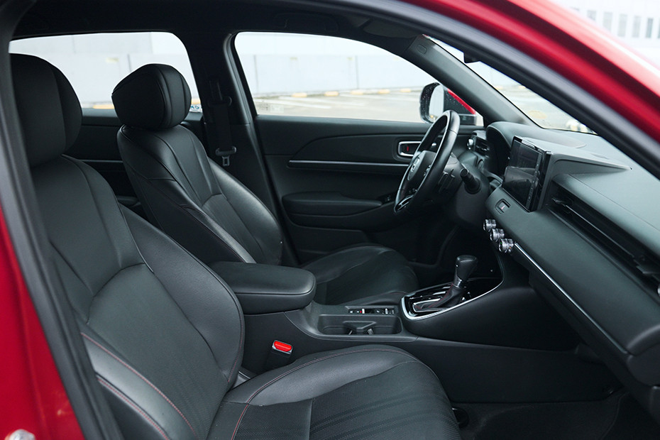 Honda HR-V front seats