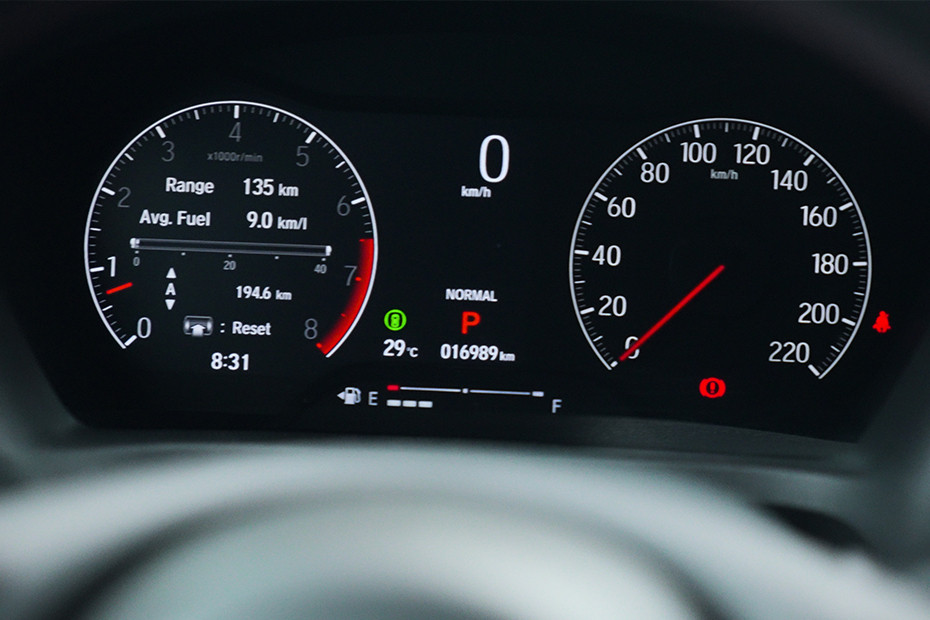 Honda HR-V tachometer