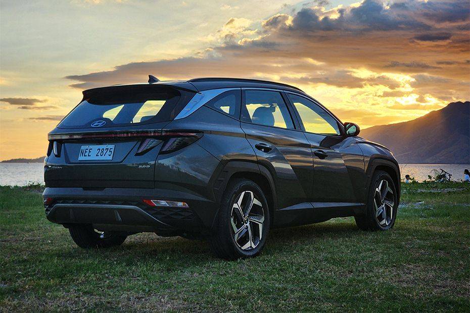 Hyundai Tucson rear medium side view Hyundai Tucson rear medium side view