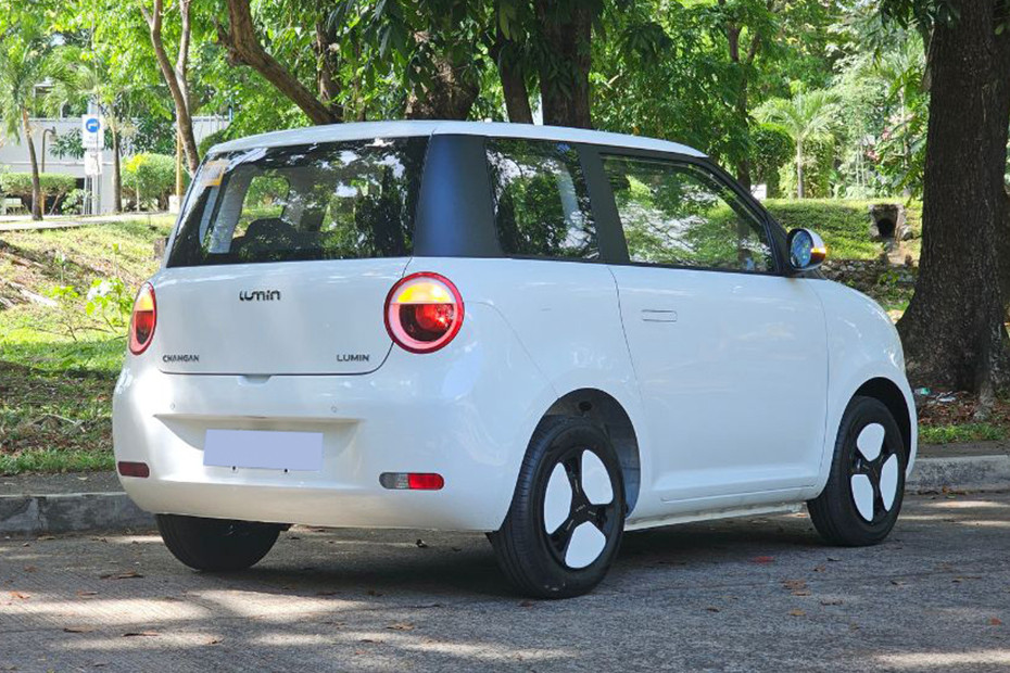 Changan Lumin Rear Angle View Changan Lumin Rear Angle View