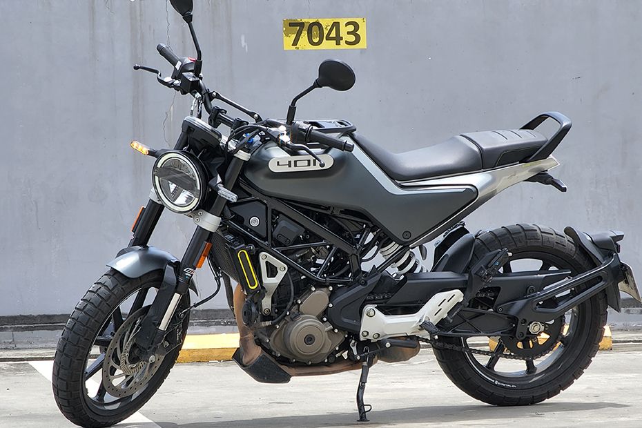 Husqvarna Svartpilen 401 Left Side View Full Image Husqvarna Svartpilen 401 Left Side View Full Image