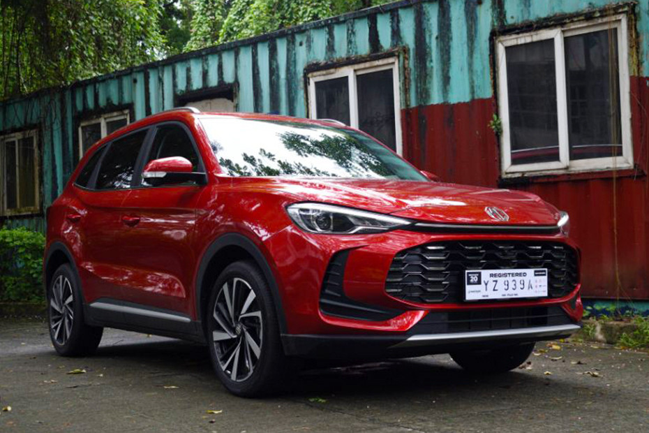 MG ZS front deep low angle view MG ZS front deep low angle view