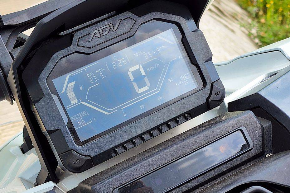 Honda ADV 150 Console View Honda ADV 150 Console View