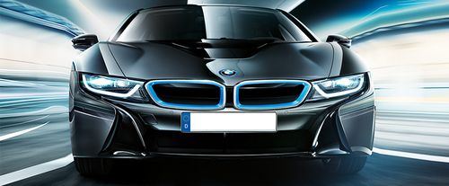 Full Front View of i8