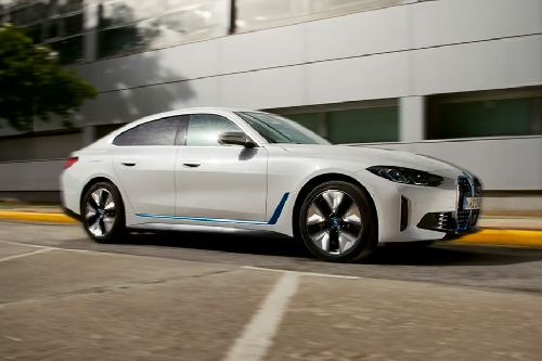 Front Cross Side View BMW i4 Front Cross Side View