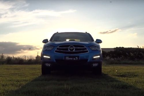 Full Front View of S5