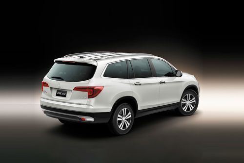 Pilot Rear angle view