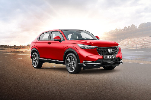 Honda HR-V 2025 Front angle low view