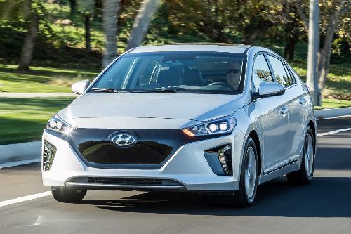 Hyundai Ioniq EV Front Cross Side View