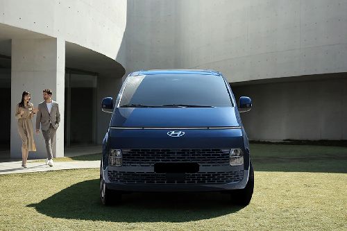 Staria Medium Angle Front View