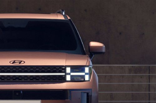 Hyundai Santa Fe Drivers Side Mirror Front Angle