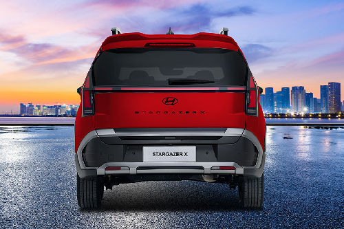Full Rear View of Hyundai Stargazer