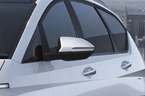 Hyundai Stargazer X Drivers Side Mirror Front Angle