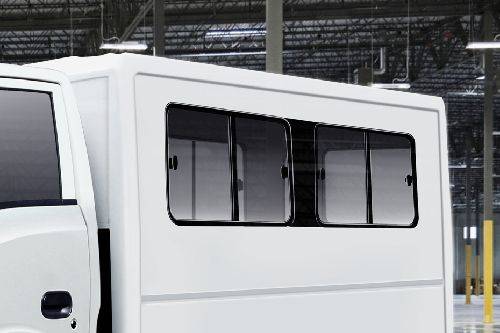 isuzu traviz van price