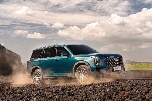 GS8 Front deep low Angle View