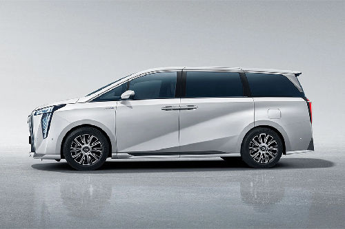GAC GN8 PHEV Full Side View
