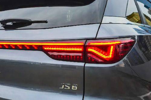 JS6 Tail light