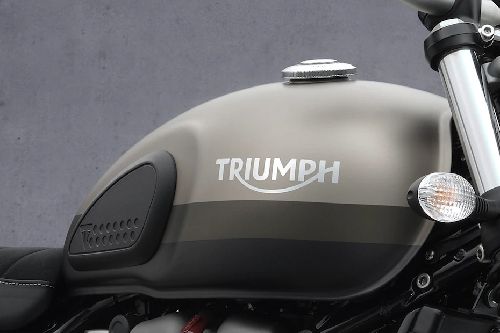 Triumph Street Scrambler Fuel Tank View