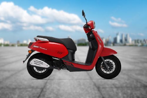 Benelli Panarea 125 Left Side View Full Image